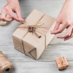 Membuat Kotak Kado Menawan yang Kreatif buat Hadiah Spesial